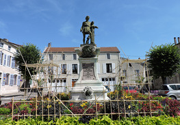 Place Ligier Richier - Saint-Mihiel