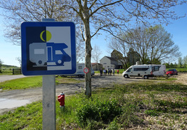 Aire de stationnement - Pierrefitte-sur-Aire