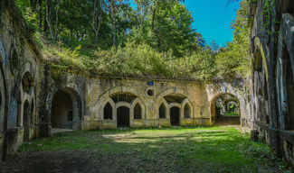 Aire de stationnement - Apremont-la-Forêt