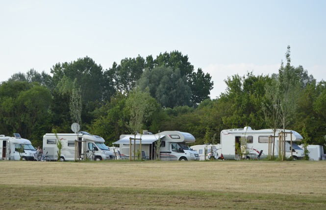 AIRE DE SERVICES CAMPING-CAR DU LAC DE MADINE - NONSARD 2 - Nonsard-Lamarche