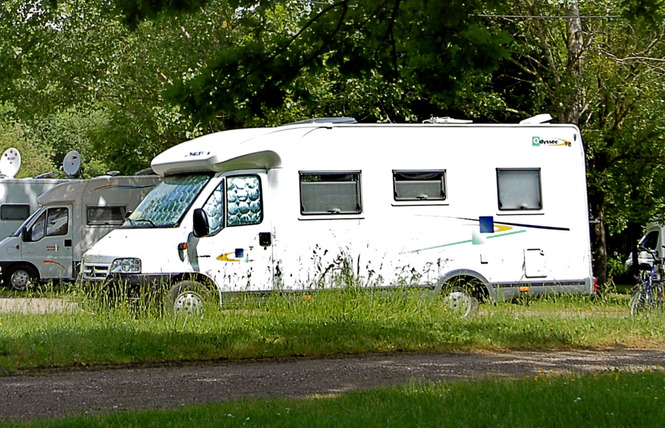 Aire de services et de stationnement 3 - Lacroix-sur-Meuse